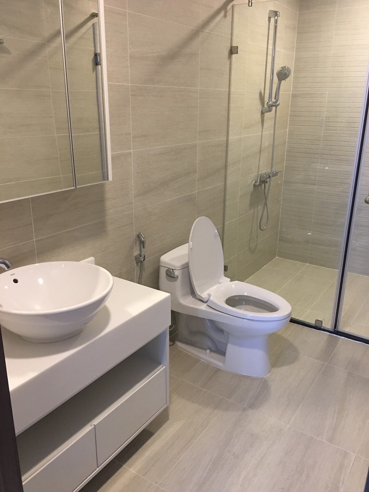 VINHOMES CENTRAL PARK, 3 BEDROOM, FULLY FURNISHED, NICE VIEW image