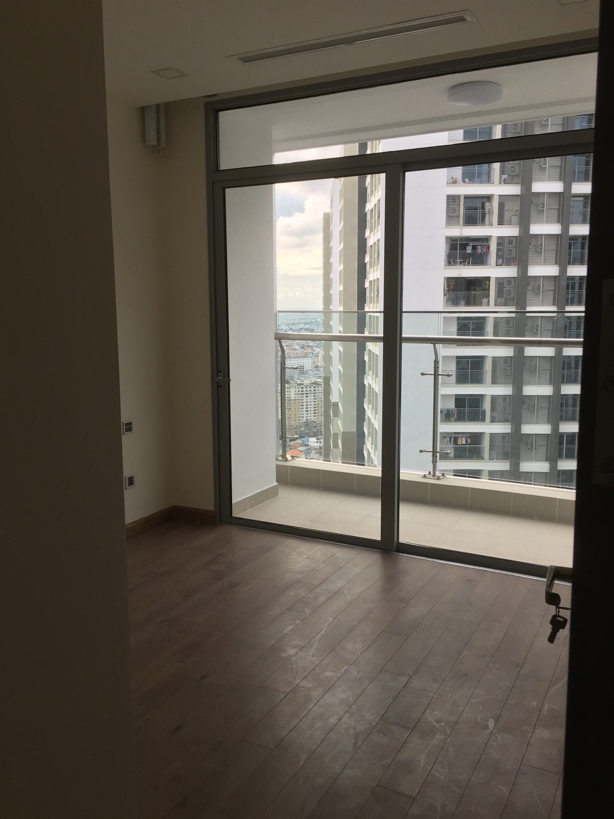 VINHOMES CENTRAL PARK, 3 BEDROOM, FULLY FURNISHED, NICE VIEW image