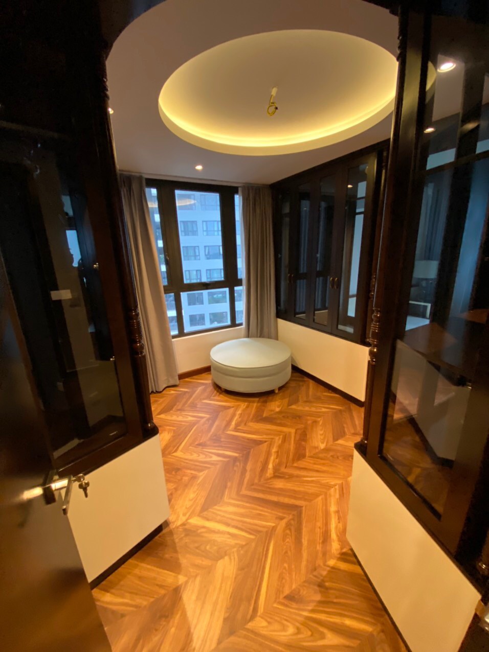 THE VIEW, 3 BEDROOMS, FULLY FURNISHED, HIGH FLOOR, SWIMMING POOL image