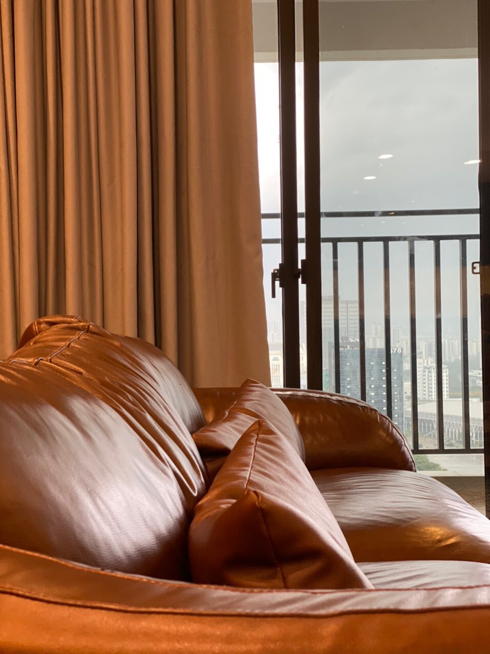 THE VIEW, 3 BEDROOMS, FULLY FURNISHED, HIGH FLOOR, SWIMMING POOL image