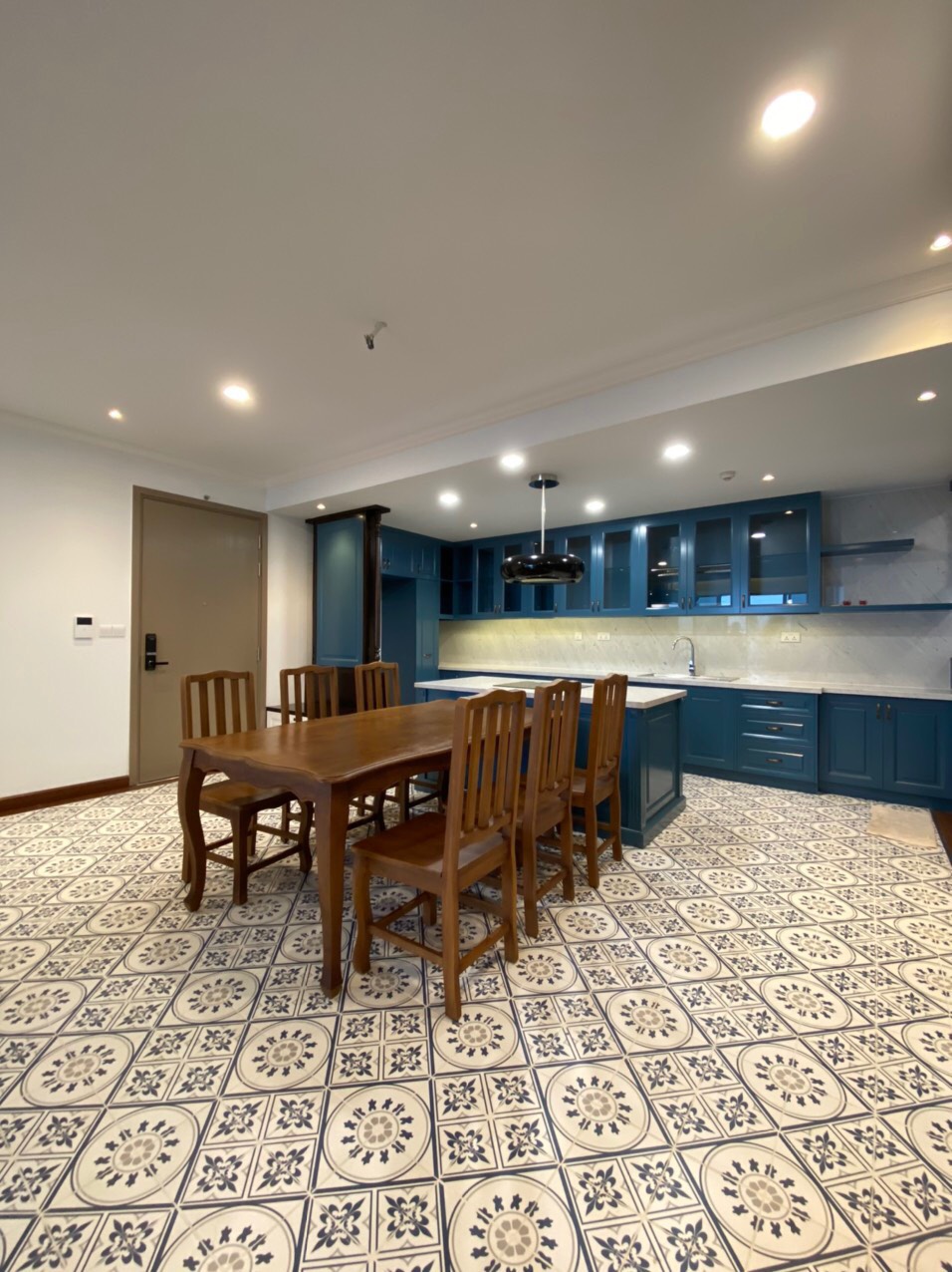 THE VIEW, 3 BEDROOMS, FULLY FURNISHED, HIGH FLOOR, SWIMMING POOL image