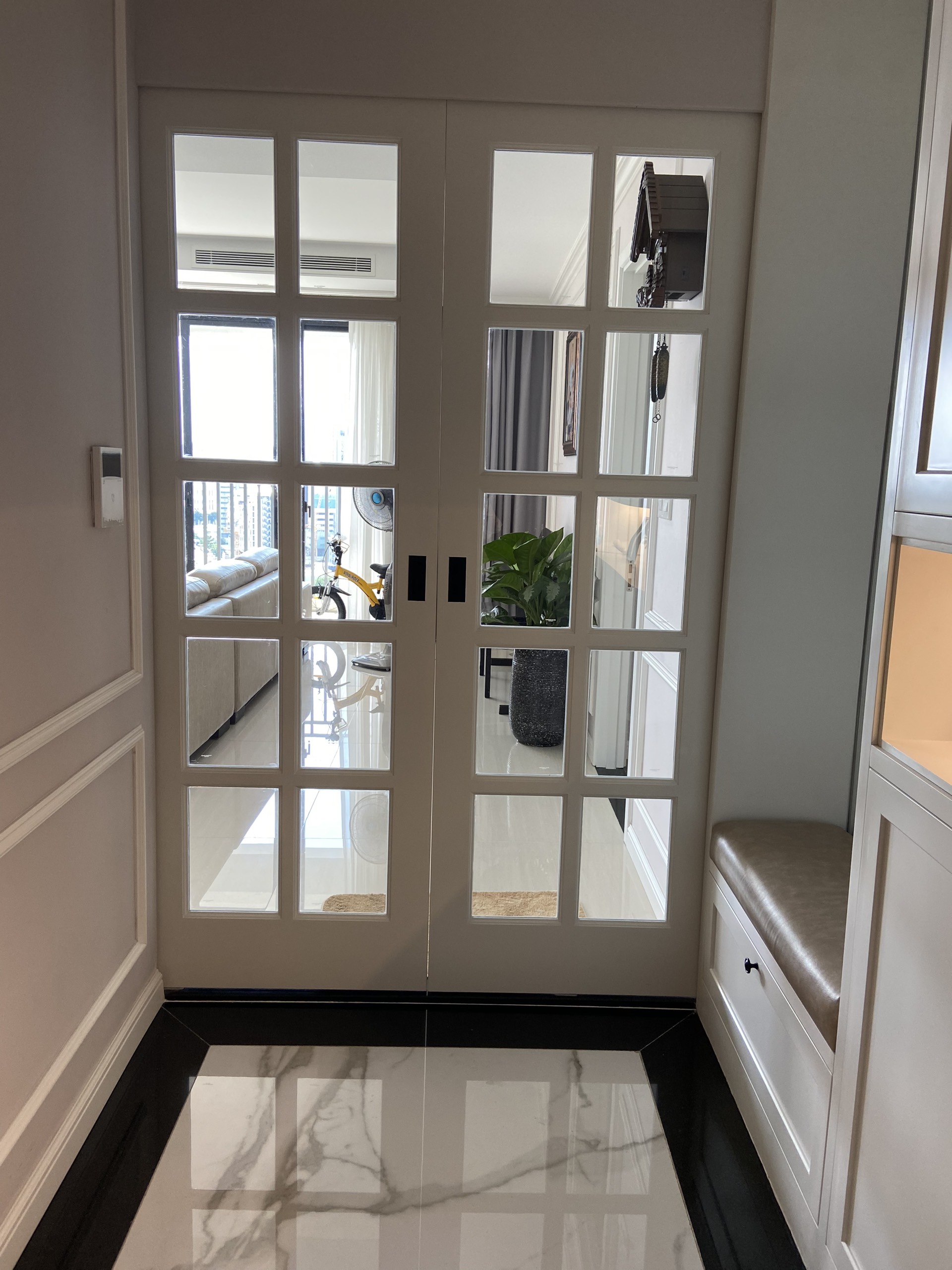 THE VIEW, 3 BEDROOMS, FULLY FURNISHED, SWIMMING POOL & PHU MY HUNG VIEW image