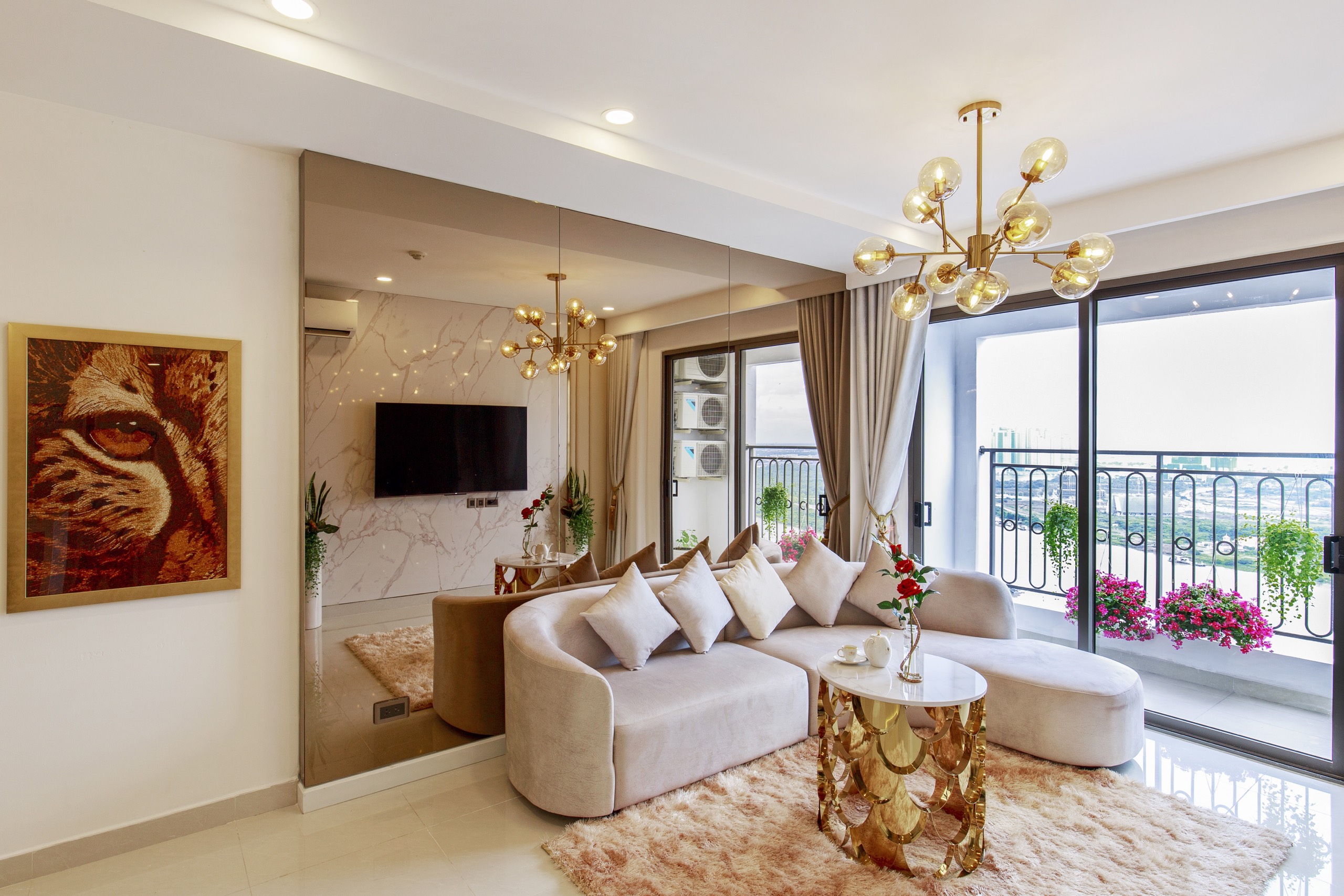 SAIGON ROYAL, 2BEDROOMS, FULLY FURNISHED, RIVER VIEW BITEXCO & LANDMARK81 VIEW image