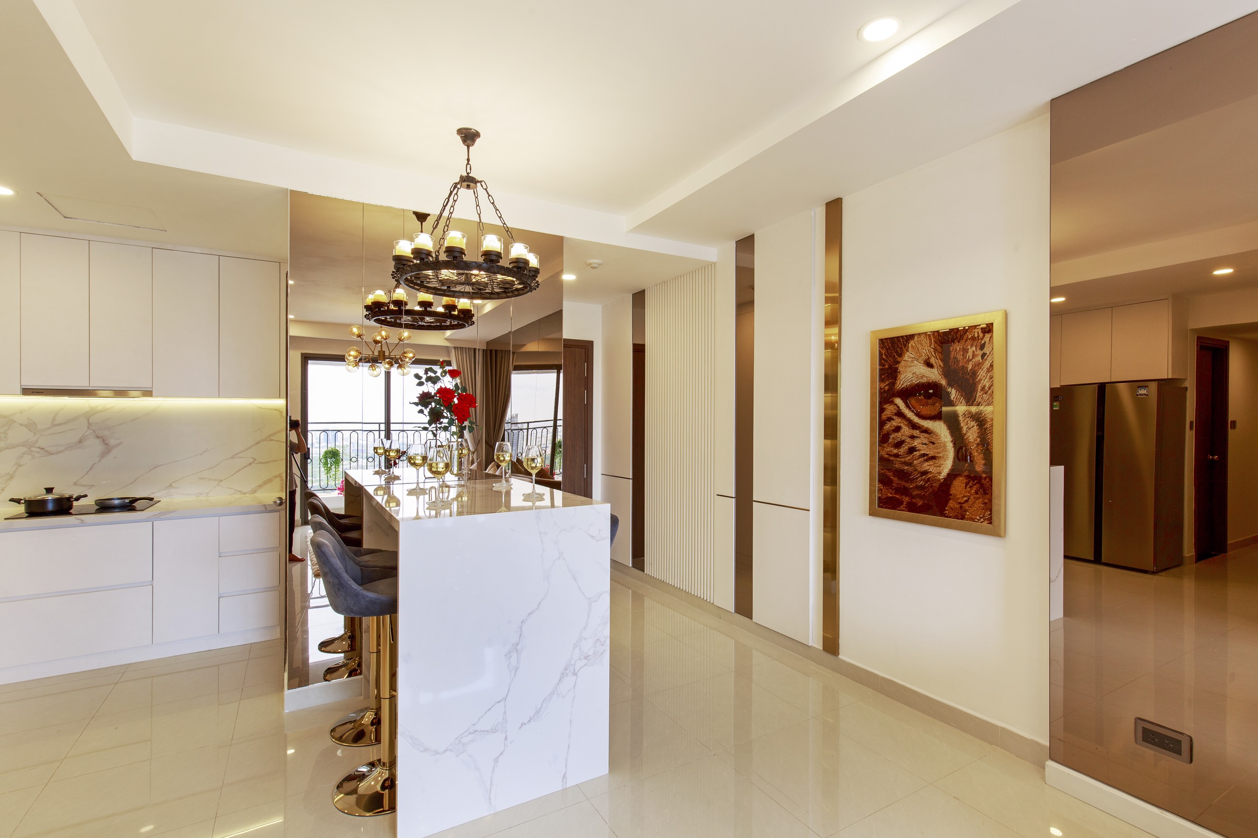 SAIGON ROYAL, 2BEDROOMS, FULLY FURNISHED, RIVER VIEW BITEXCO & LANDMARK81 VIEW image