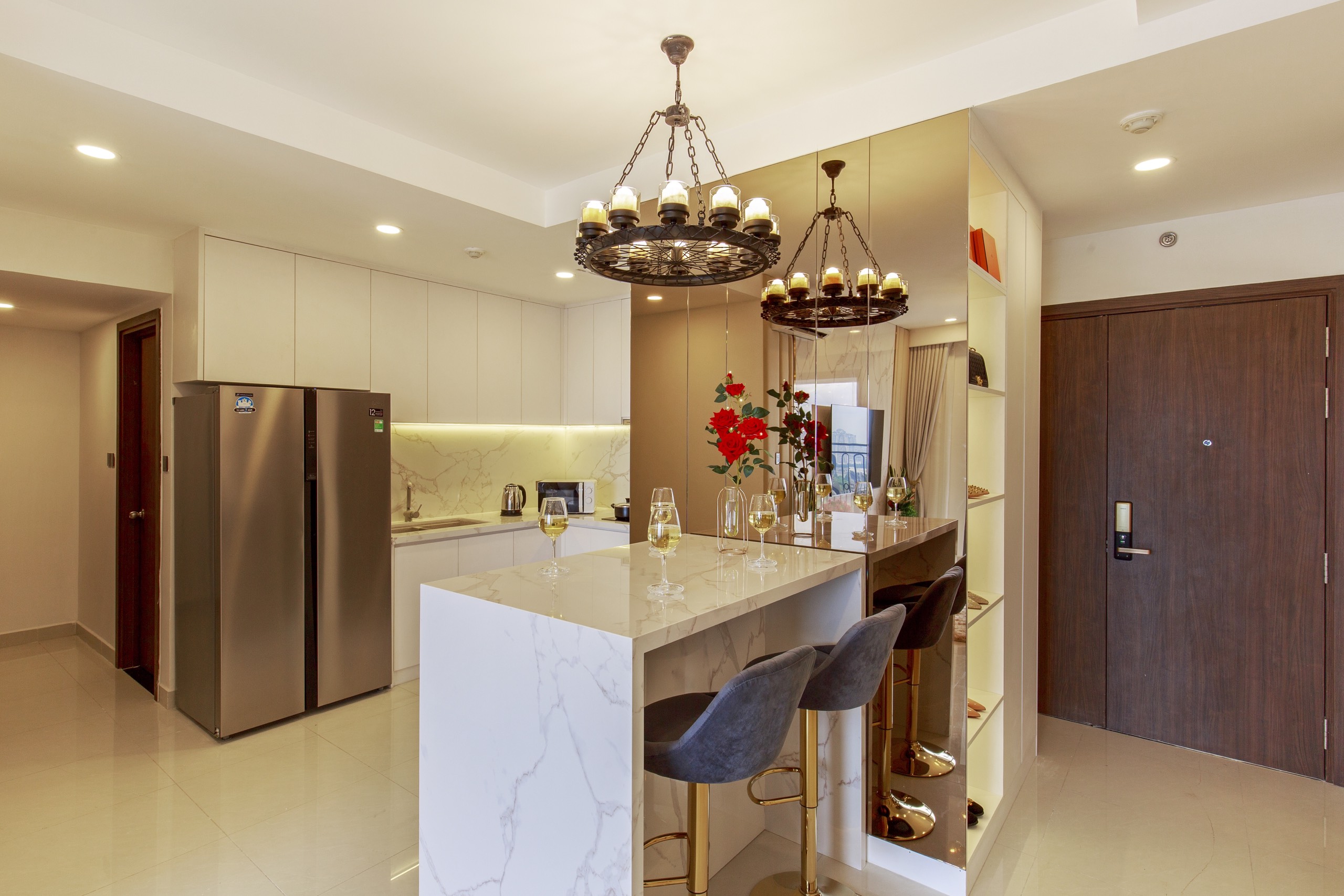 SAIGON ROYAL, 2BEDROOMS, FULLY FURNISHED, RIVER VIEW BITEXCO & LANDMARK81 VIEW image