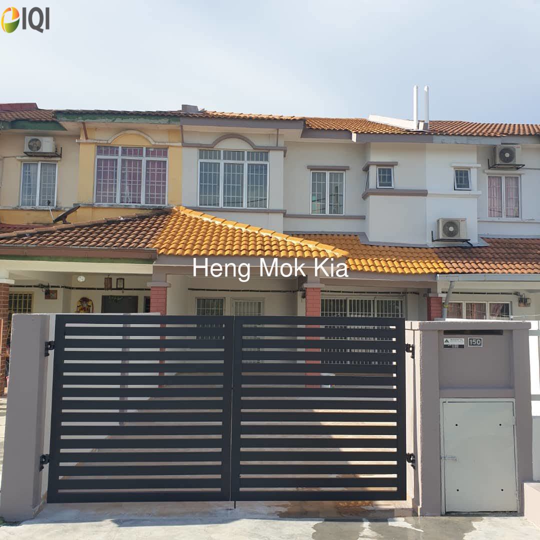 2 Storey renovated move in condition  image