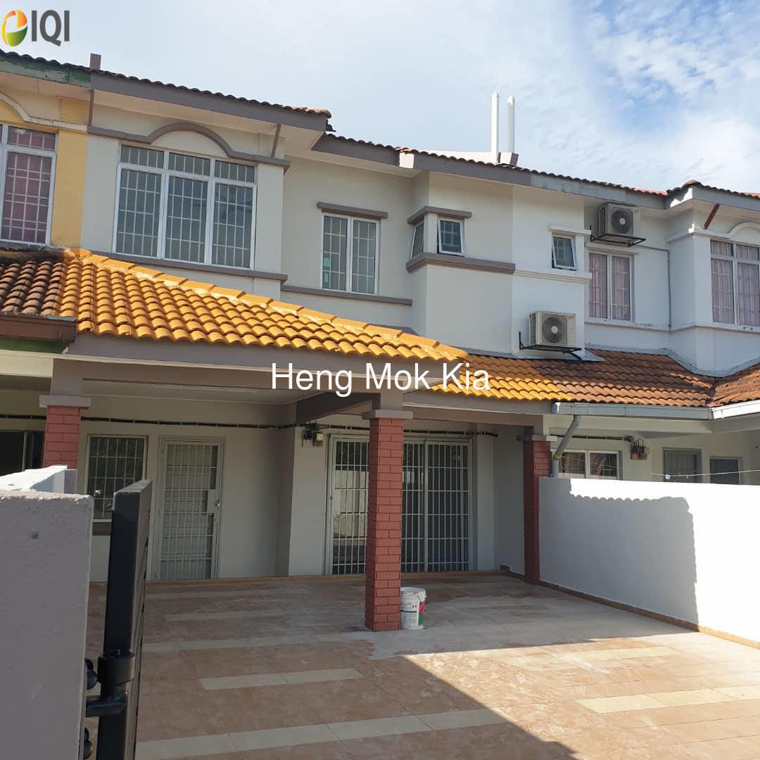 2 Storey renovated move in condition  image
