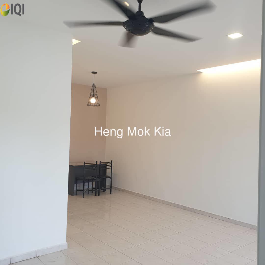 2 Storey renovated move in condition  image