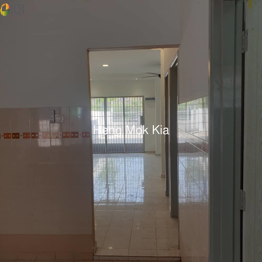 2 Storey renovated move in condition  image