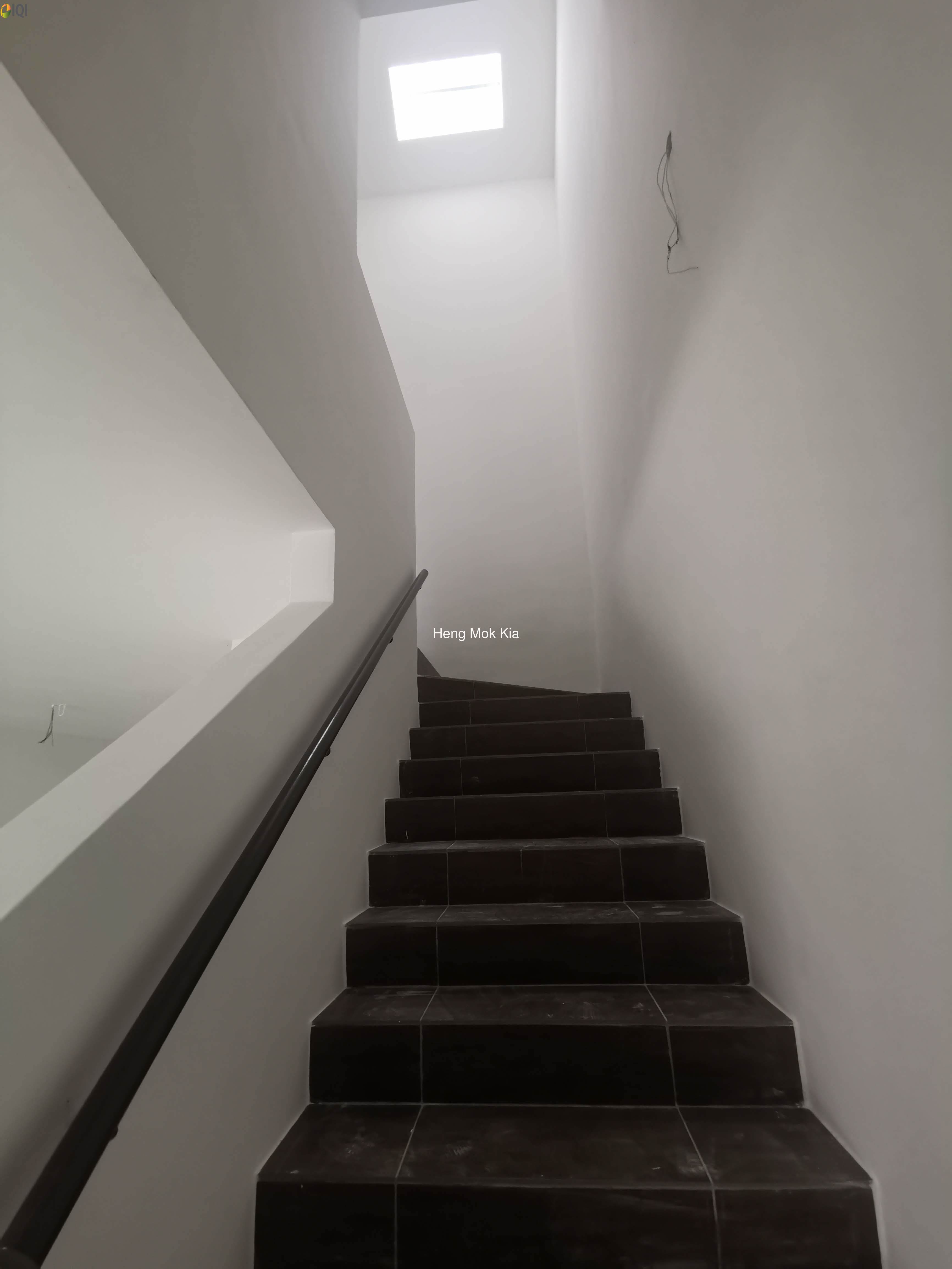 New House At Mahkota Banting Near WCE hightway image