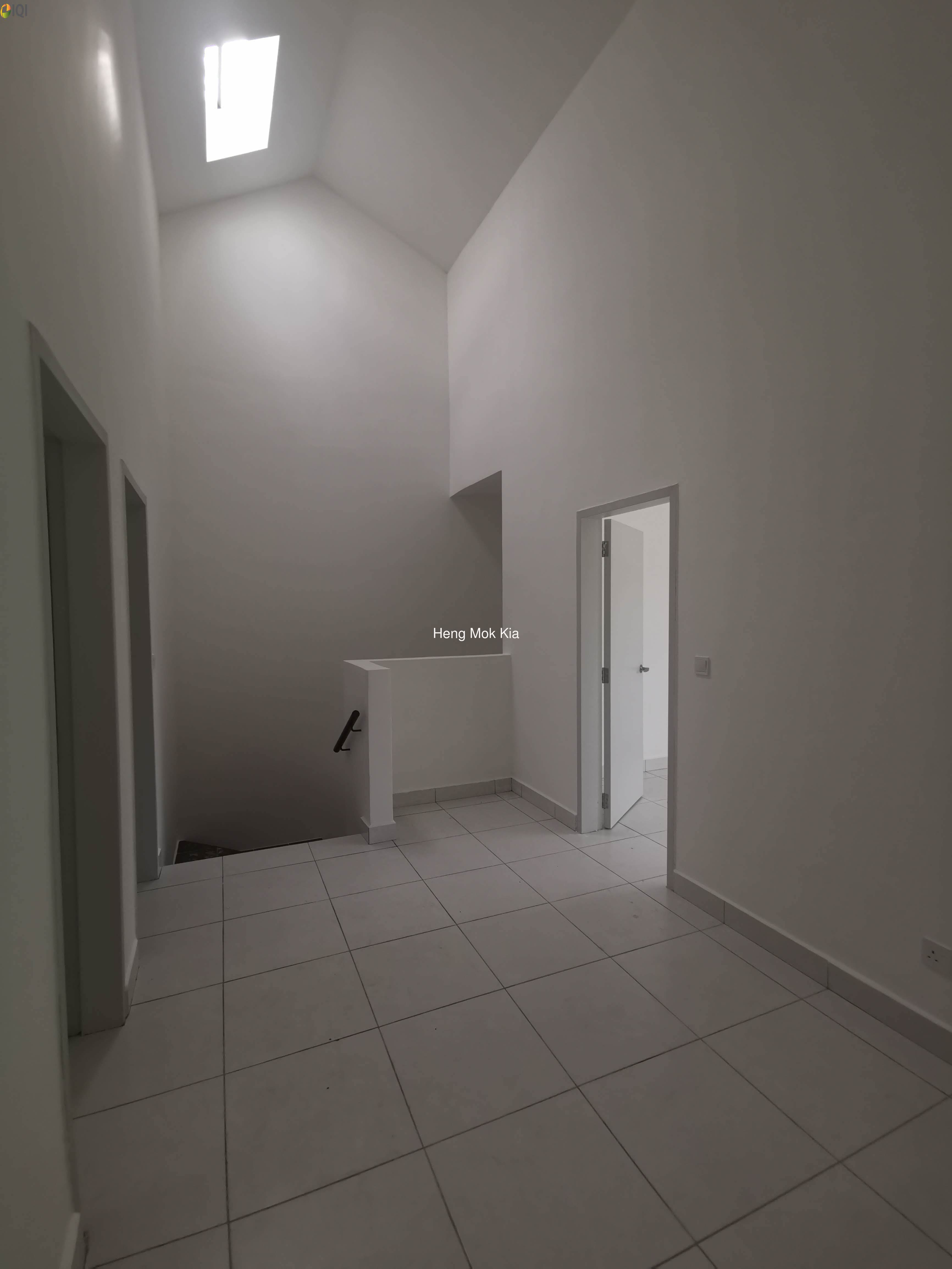 New House At Mahkota Banting Near WCE hightway image