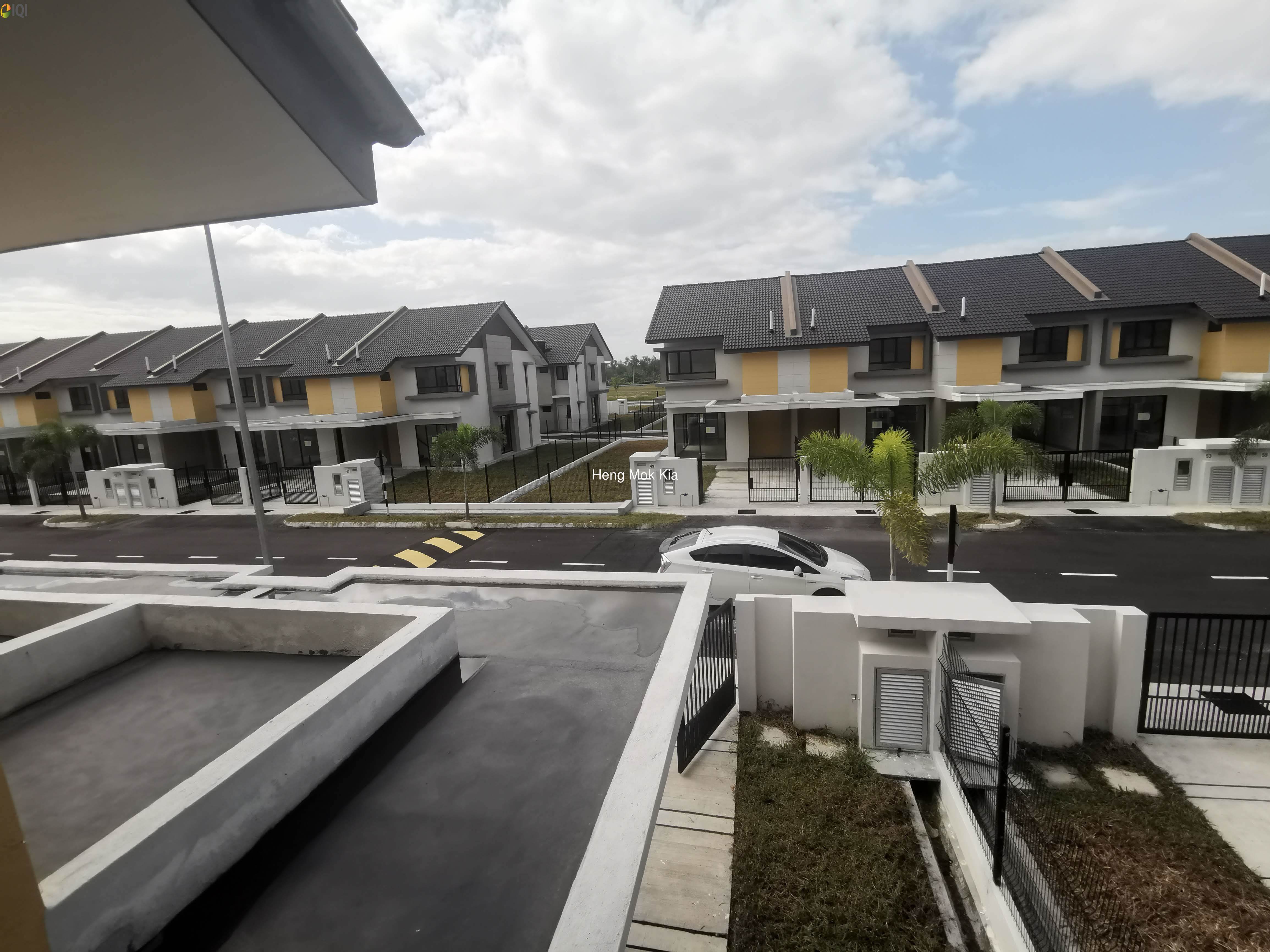 New House At Mahkota Banting Near WCE hightway image