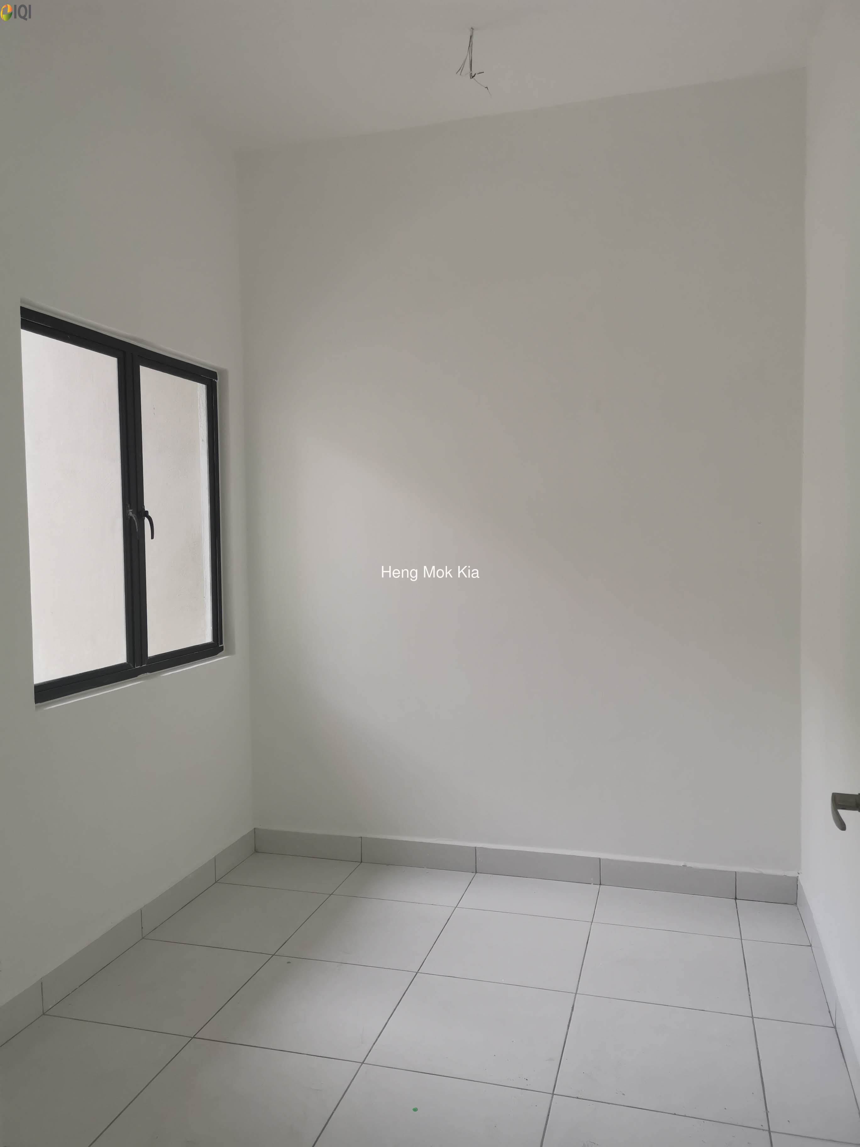 New House At Mahkota Banting Near WCE hightway image