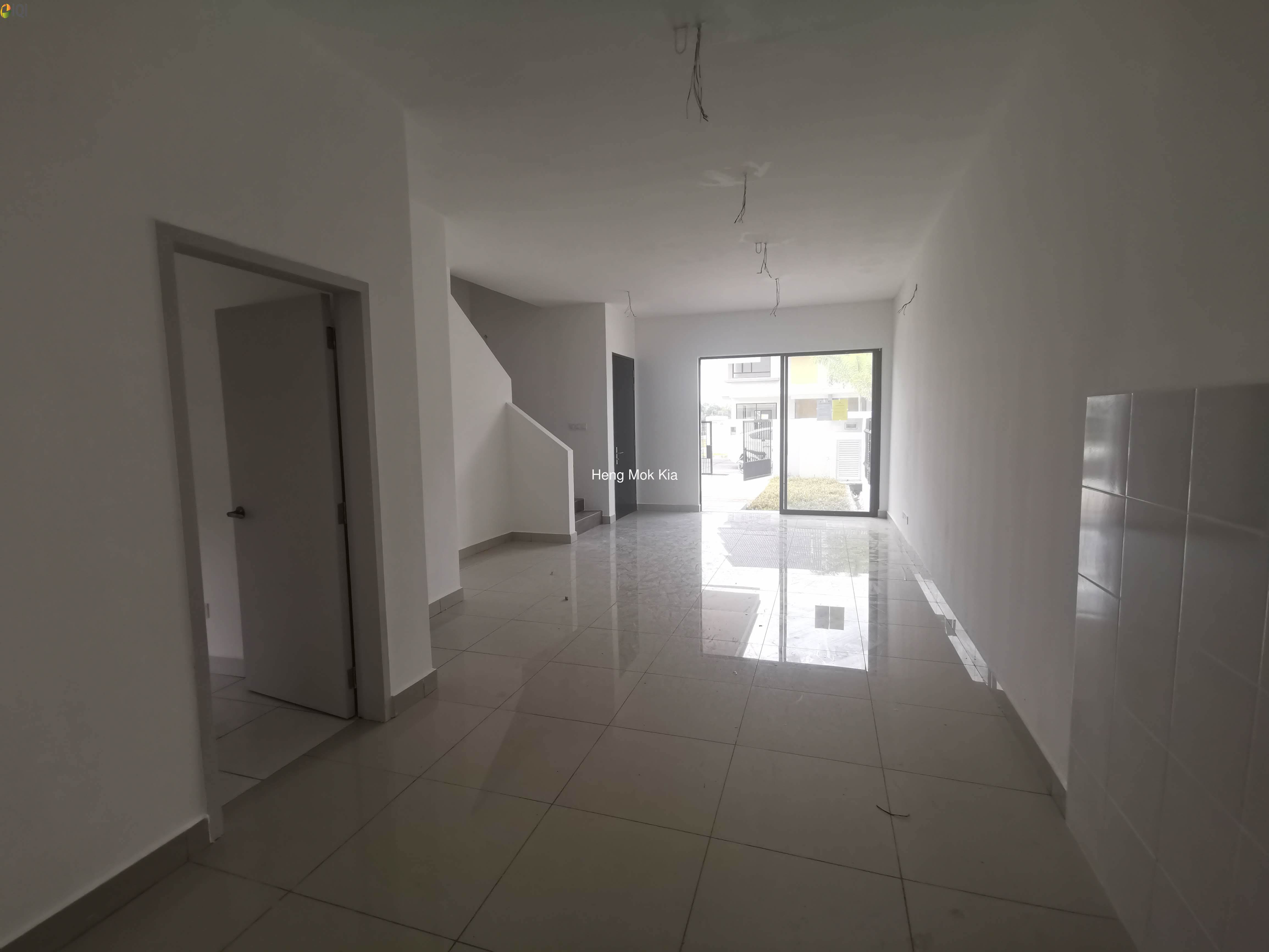 New House At Mahkota Banting Near WCE hightway image