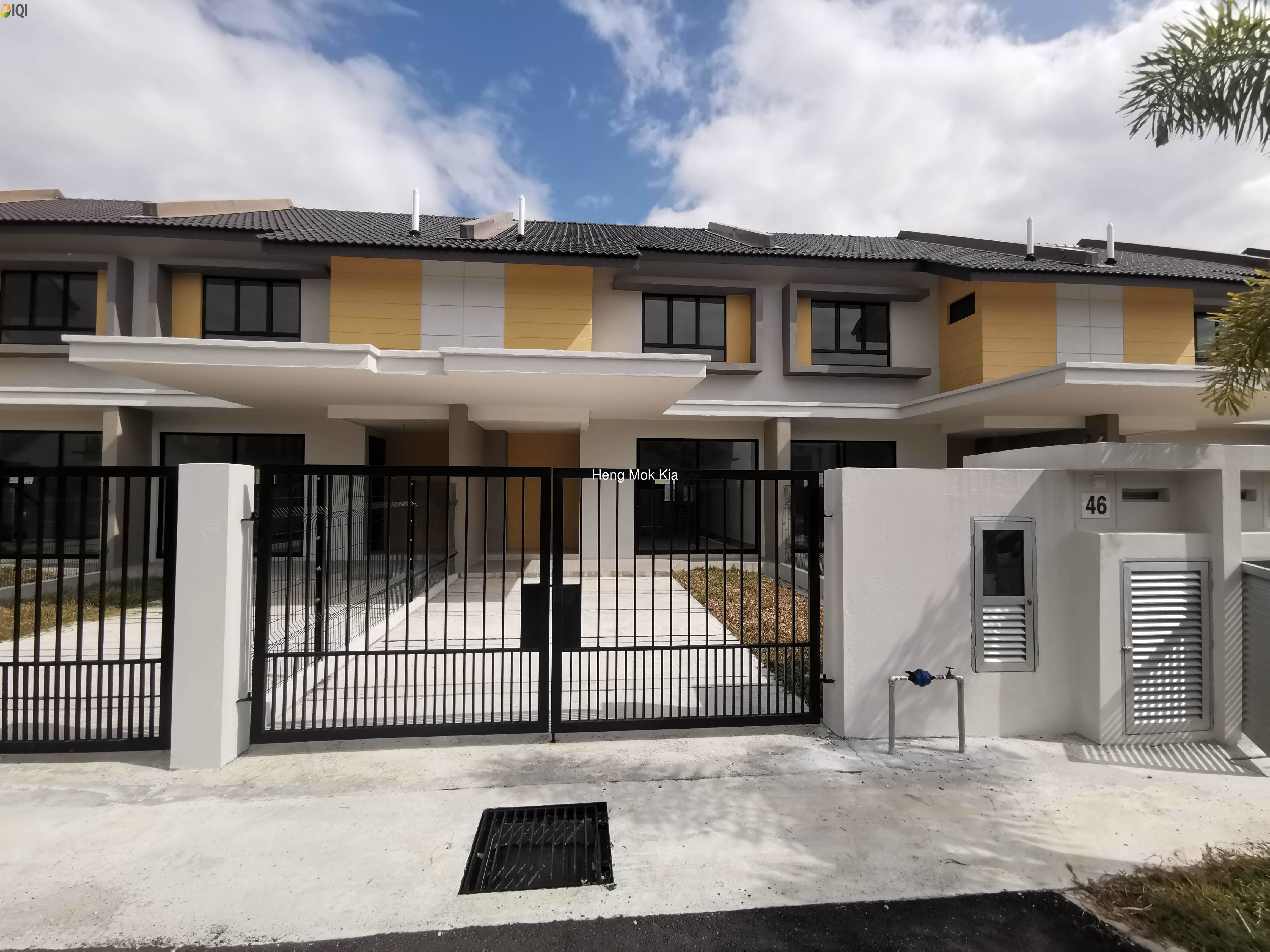 New House At Mahkota Banting Near WCE hightway image