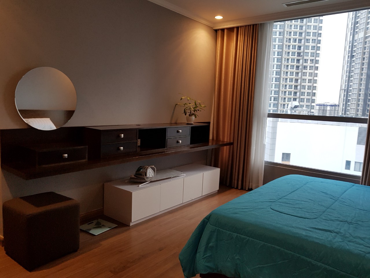 VINHOMES CENTRAL PARK, 3 BEDROOMS, FULLY FURNISHED, NICE VIEW image