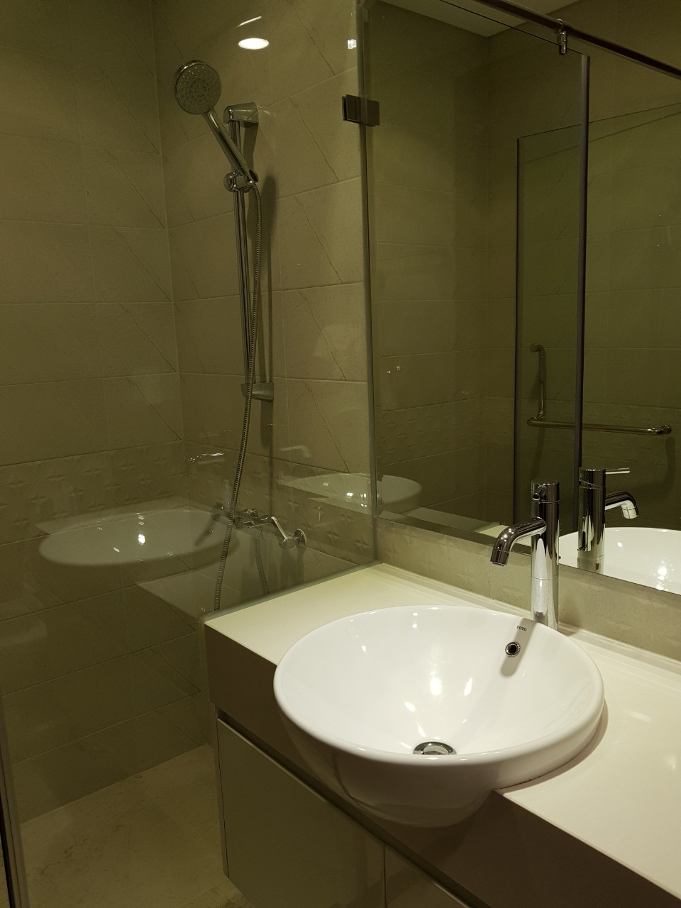 VINHOMES CENTRAL PARK, 3 BEDROOMS, FULLY FURNISHED, NICE VIEW image