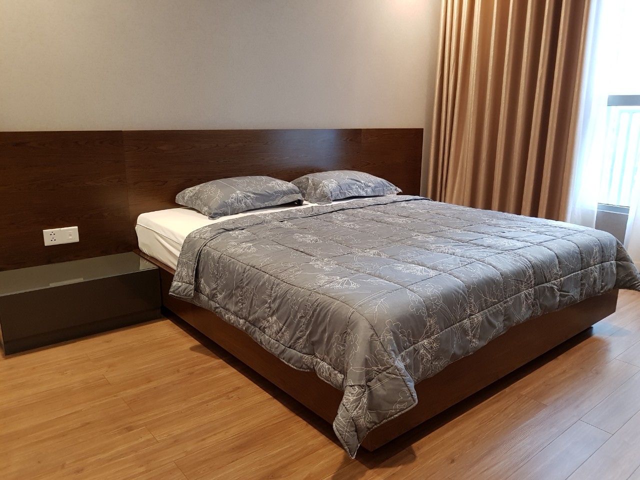 VINHOMES CENTRAL PARK, 3 BEDROOMS, FULLY FURNISHED, NICE VIEW image