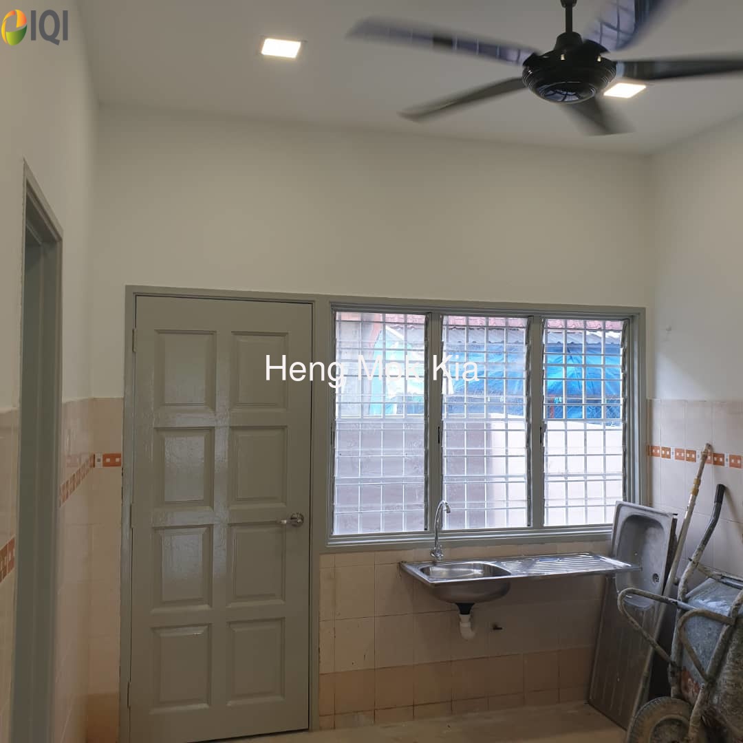 New renovated unit at bandar puteri klang image