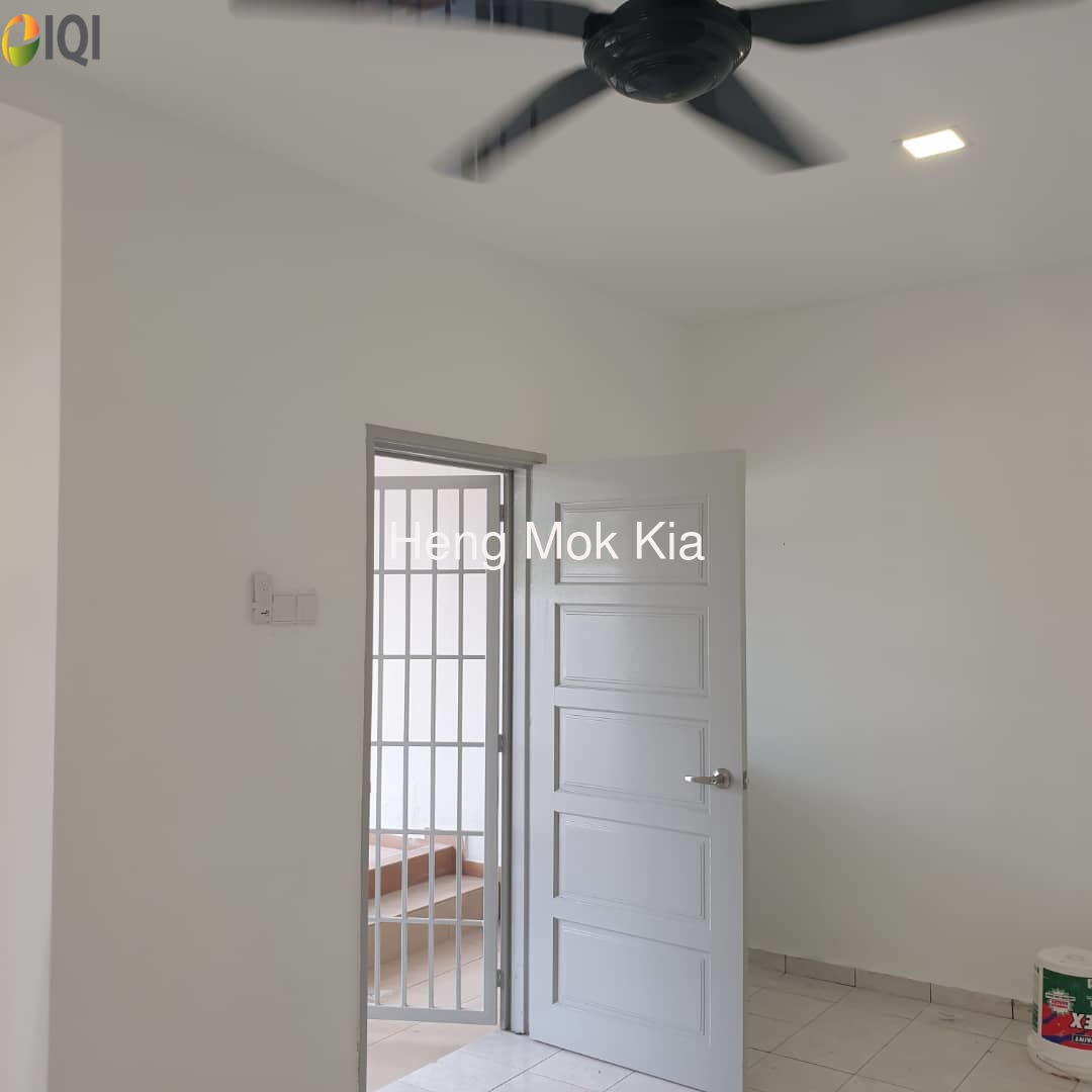 New renovated unit at bandar puteri klang image