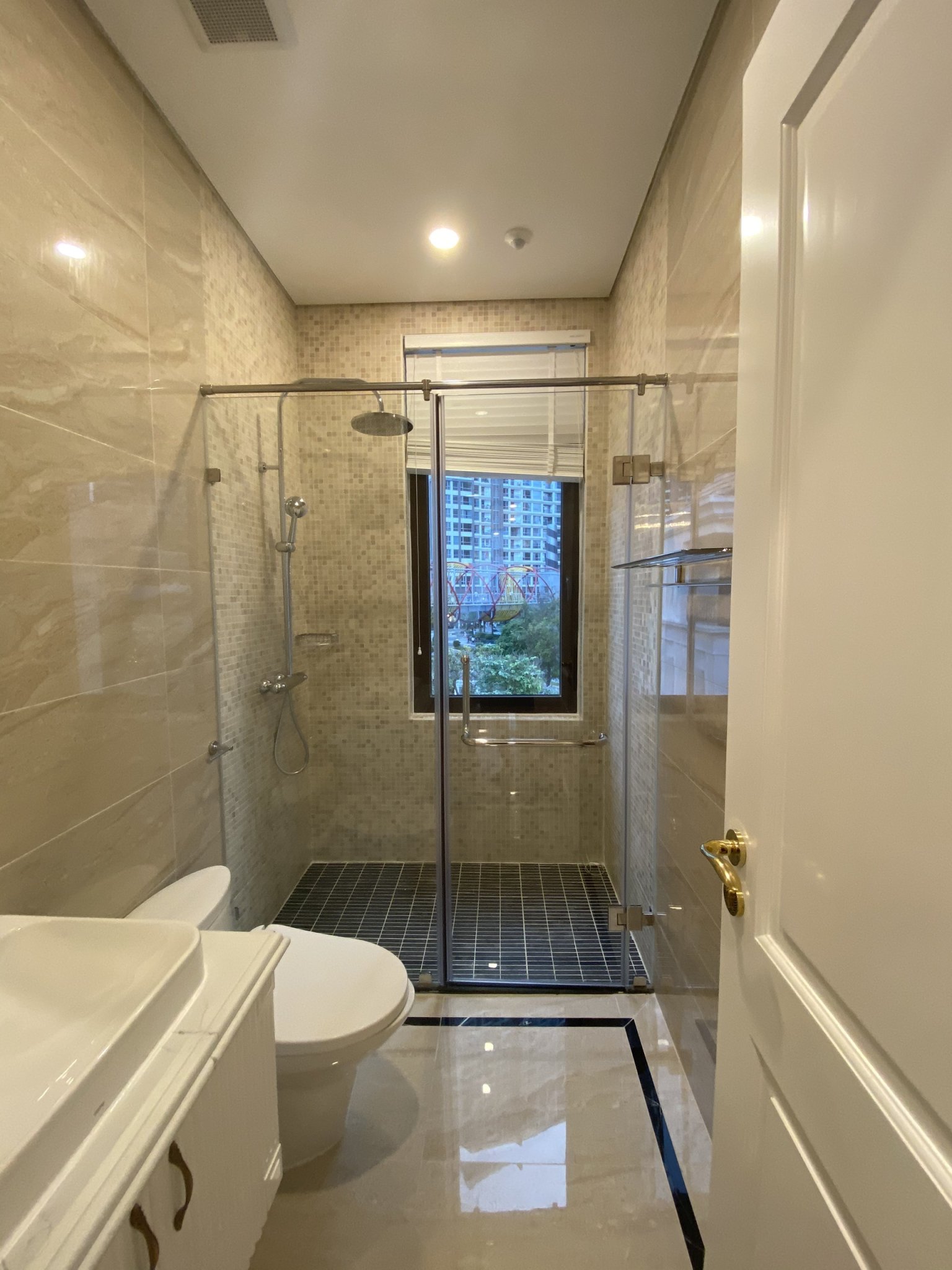 BIỆT THỰ ĐƠN LẬP GÓC VINHOMES CENTRAL PARK, FULL NỘI THẤT, 316M2 image