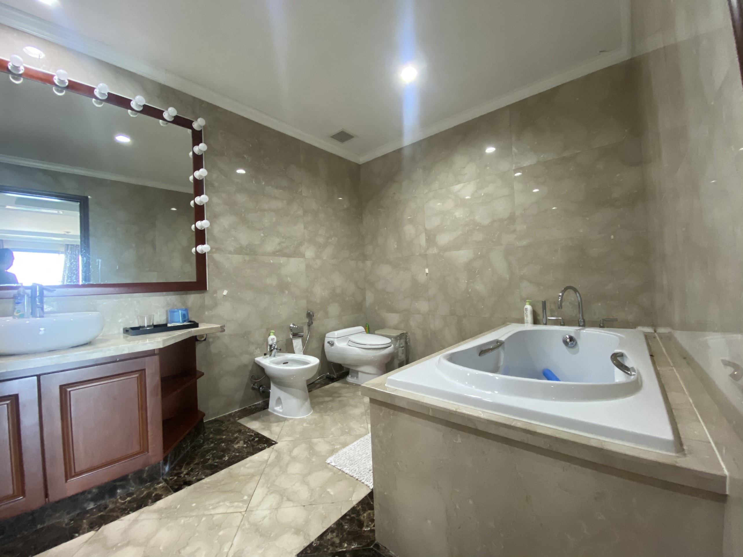 VINCOM DONG KHOI, 2 BEDROOM, FULLY FURNISHED, DUC BA CHURCH VIEW image