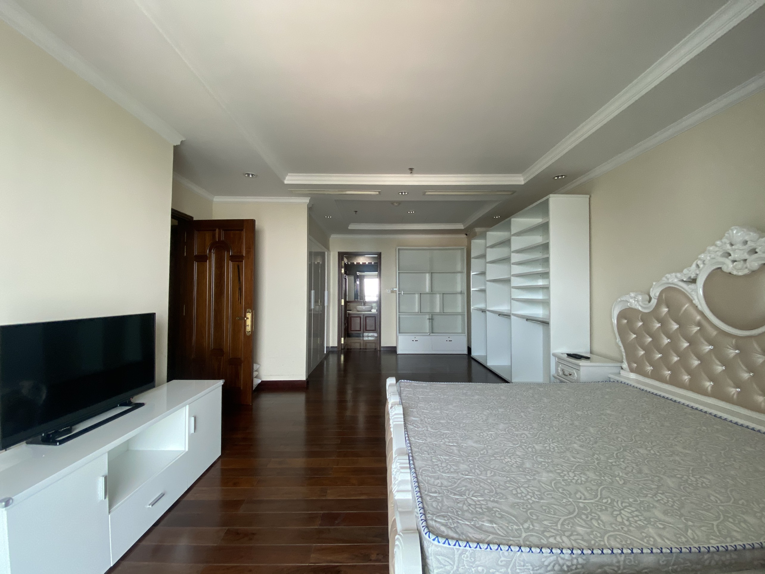 VINCOM DONG KHOI, 2 BEDROOM, FULLY FURNISHED, DUC BA CHURCH VIEW image