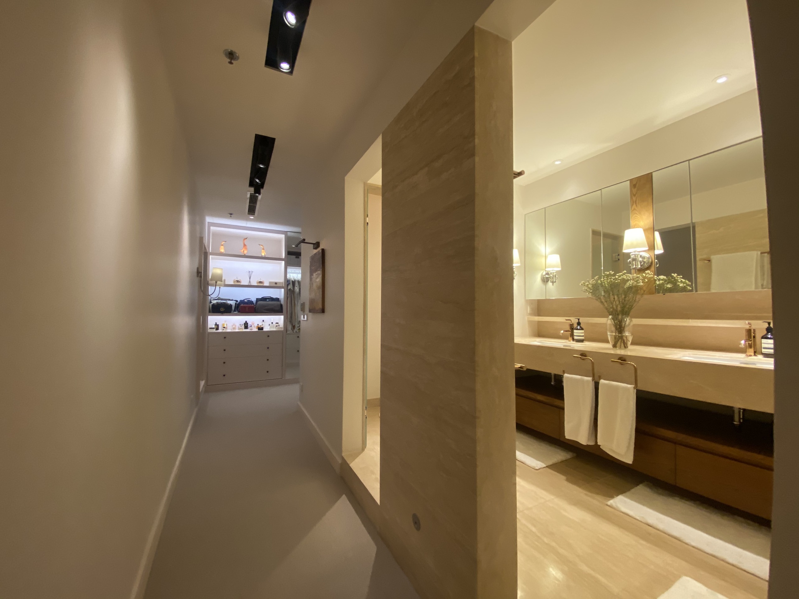 VINCOM ĐỒNG KHỞI, 3 PHÒNG NGỦ, FULL NỘI THẤT CAO CẤP, VIEW BITEXCO, SÔNG VÀ THỦ THIÊM image