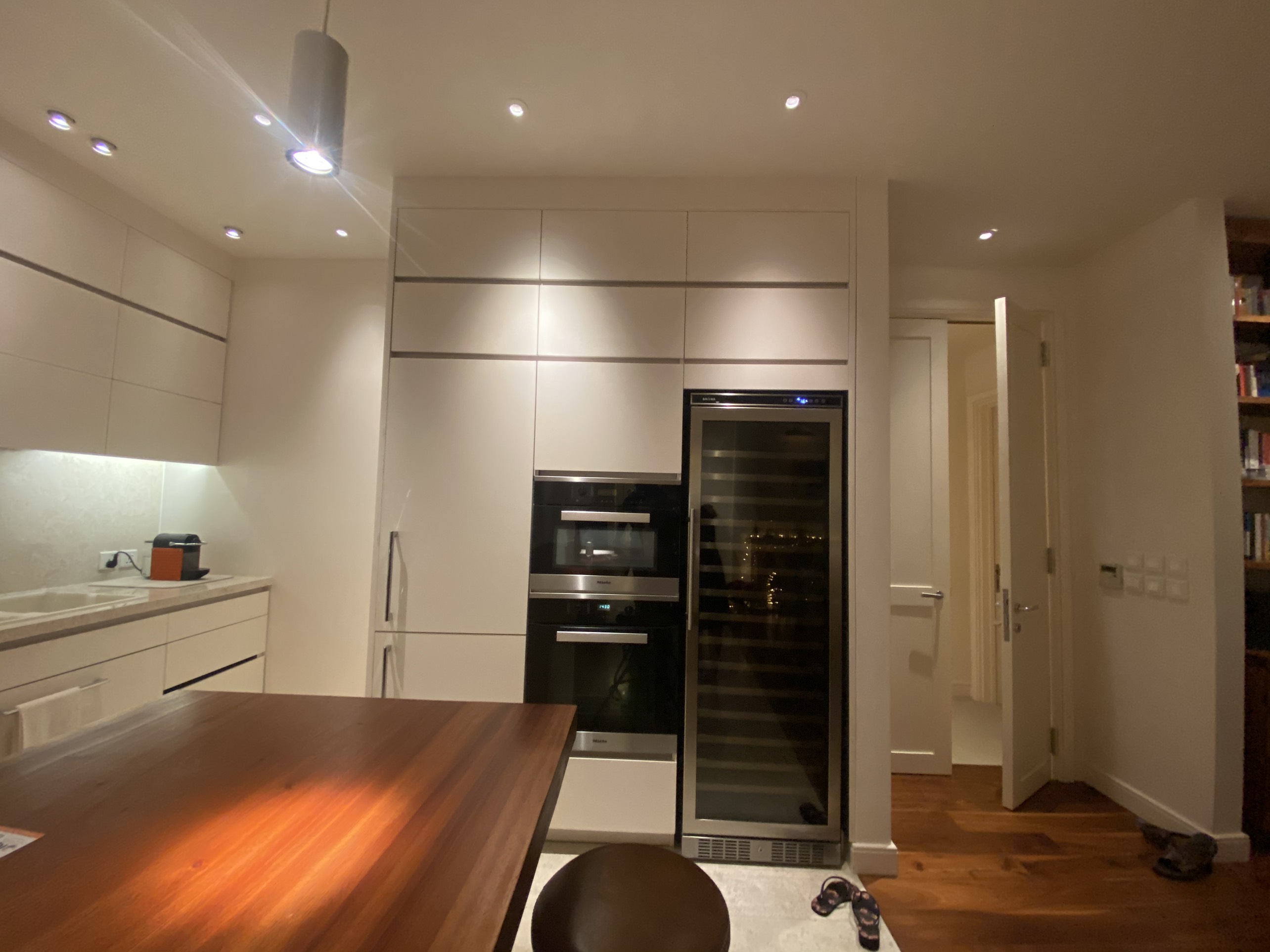 VINCOM ĐỒNG KHỞI, 3 PHÒNG NGỦ, FULL NỘI THẤT CAO CẤP, VIEW BITEXCO, SÔNG VÀ THỦ THIÊM image