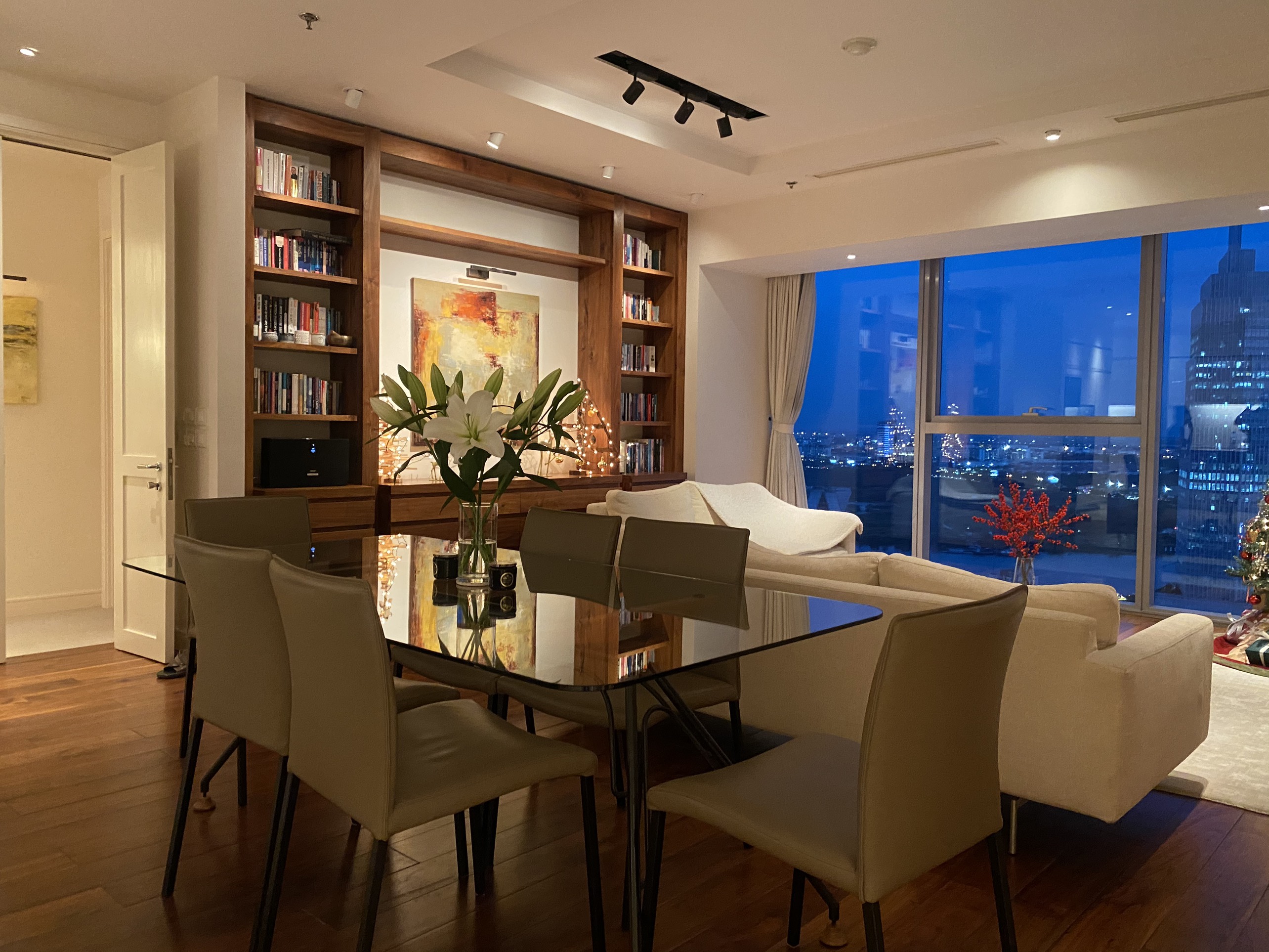 VINCOM ĐỒNG KHỞI, 3 PHÒNG NGỦ, FULL NỘI THẤT CAO CẤP, VIEW BITEXCO, SÔNG VÀ THỦ THIÊM image