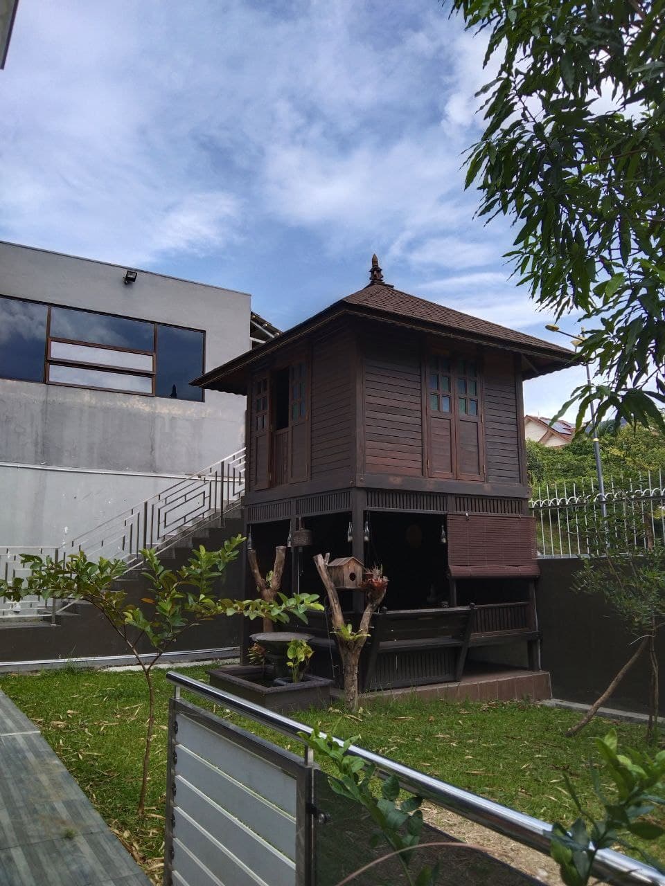 3.5 STOREY CORNER LOT SEMI D HOUSE TAMAN SAUJANA PALMA, KAJANG SELANGOR image