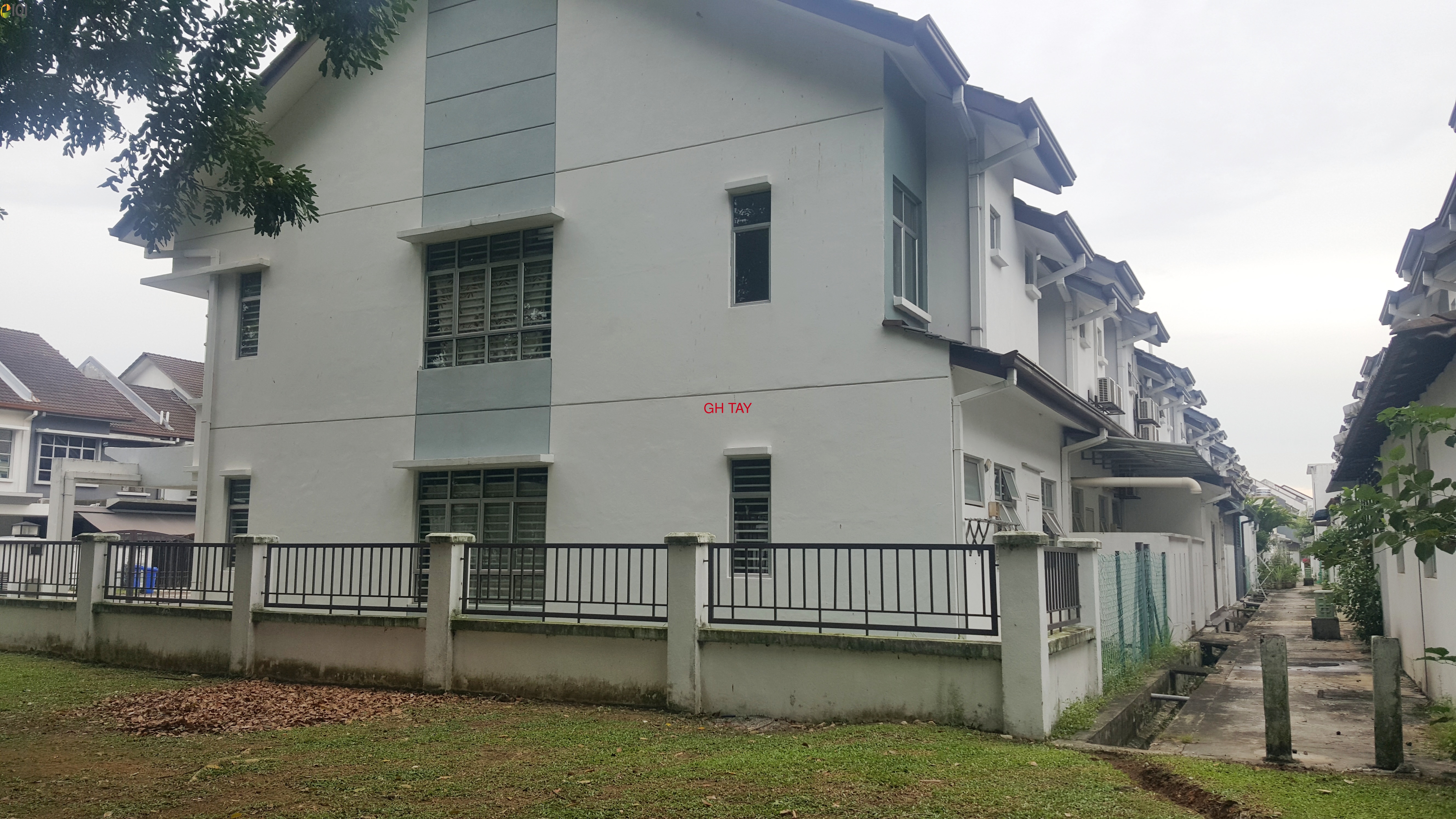 2 Storey End lot House Indah Residences Kemuning Utama Kota Kemuning image