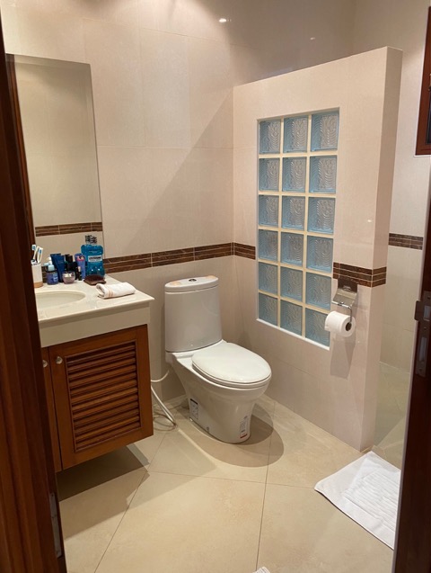 Spacious 4 Bedroom Family Home with Private Pool for Sale(SUC-1013) image