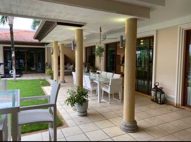 Spacious 4 Bedroom Family Home with Private Pool for Sale(SUC-1013) image