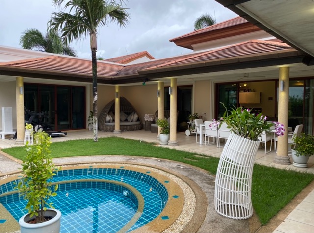 Spacious 4 Bedroom Family Home with Private Pool for Sale(SUC-1013) image