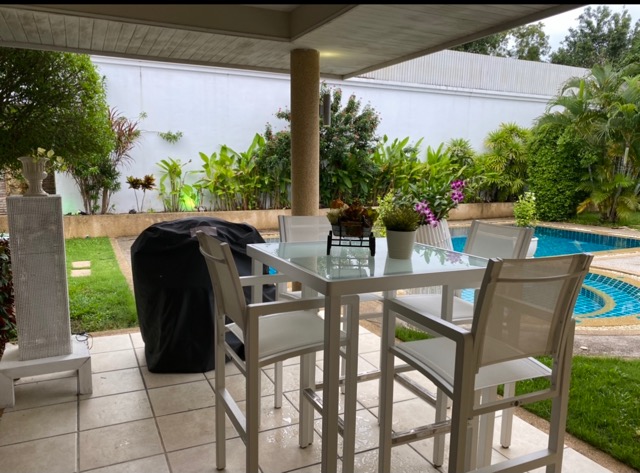 Spacious 4 Bedroom Family Home with Private Pool for Sale(SUC-1013) image