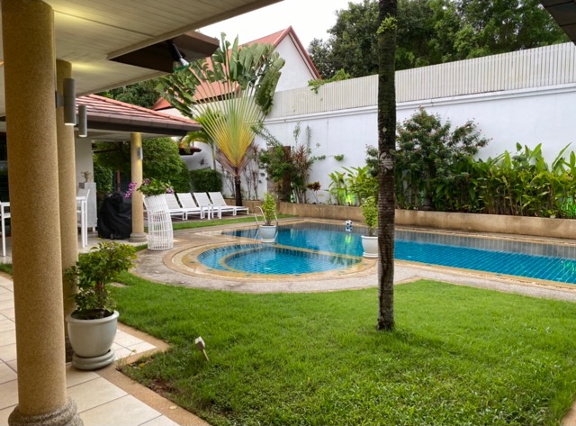 Spacious 4 Bedroom Family Home with Private Pool for Sale(SUC-1013) image