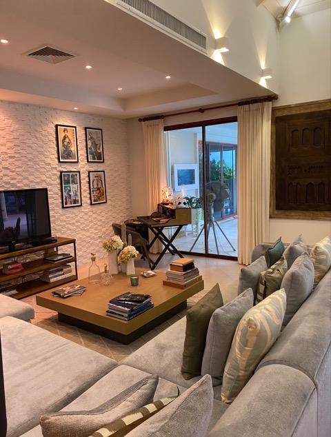 Spacious 4 Bedroom Family Home with Private Pool for Sale(SUC-1013) image