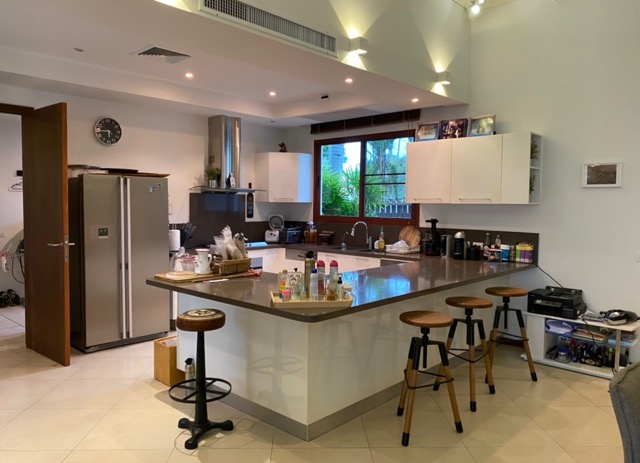 Spacious 4 Bedroom Family Home with Private Pool for Sale(SUC-1013) image