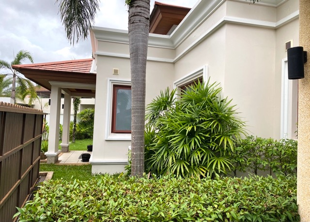 Spacious 4 Bedroom Family Home with Private Pool for Sale(SUC-1013) image