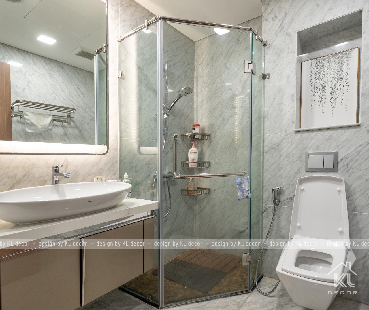 VINHOMES Central Park -  LANDMARK 81, 3 BEDROOMS, FULLY FURNISHED, NICE VIEW image