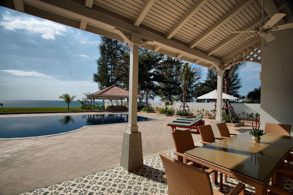 Luxury Unique Beach Front Villa In Natai (SUC-1017) image