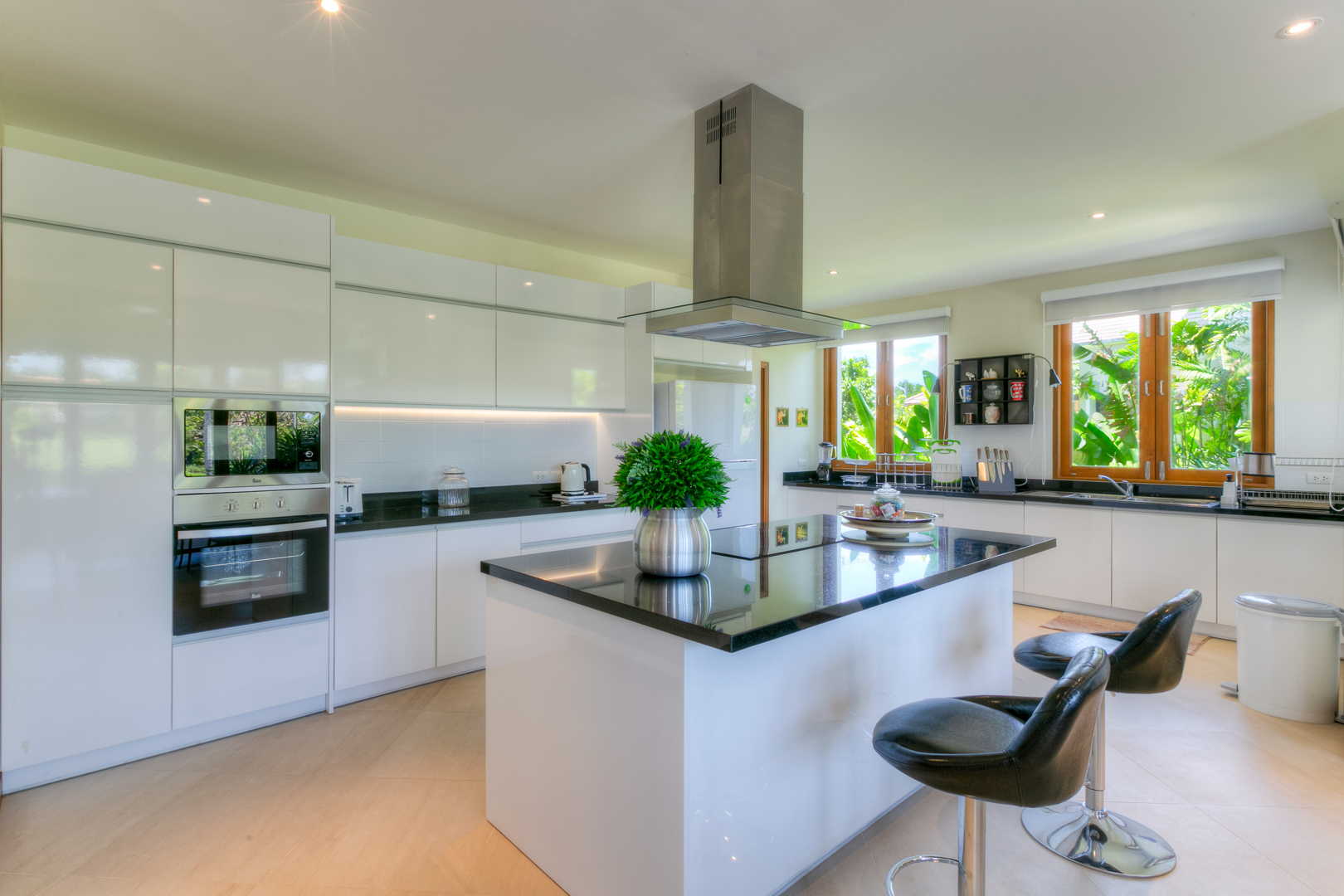 ELEGANT4 BED POOL VILLA IN LAGUNA (DAO-D013) image