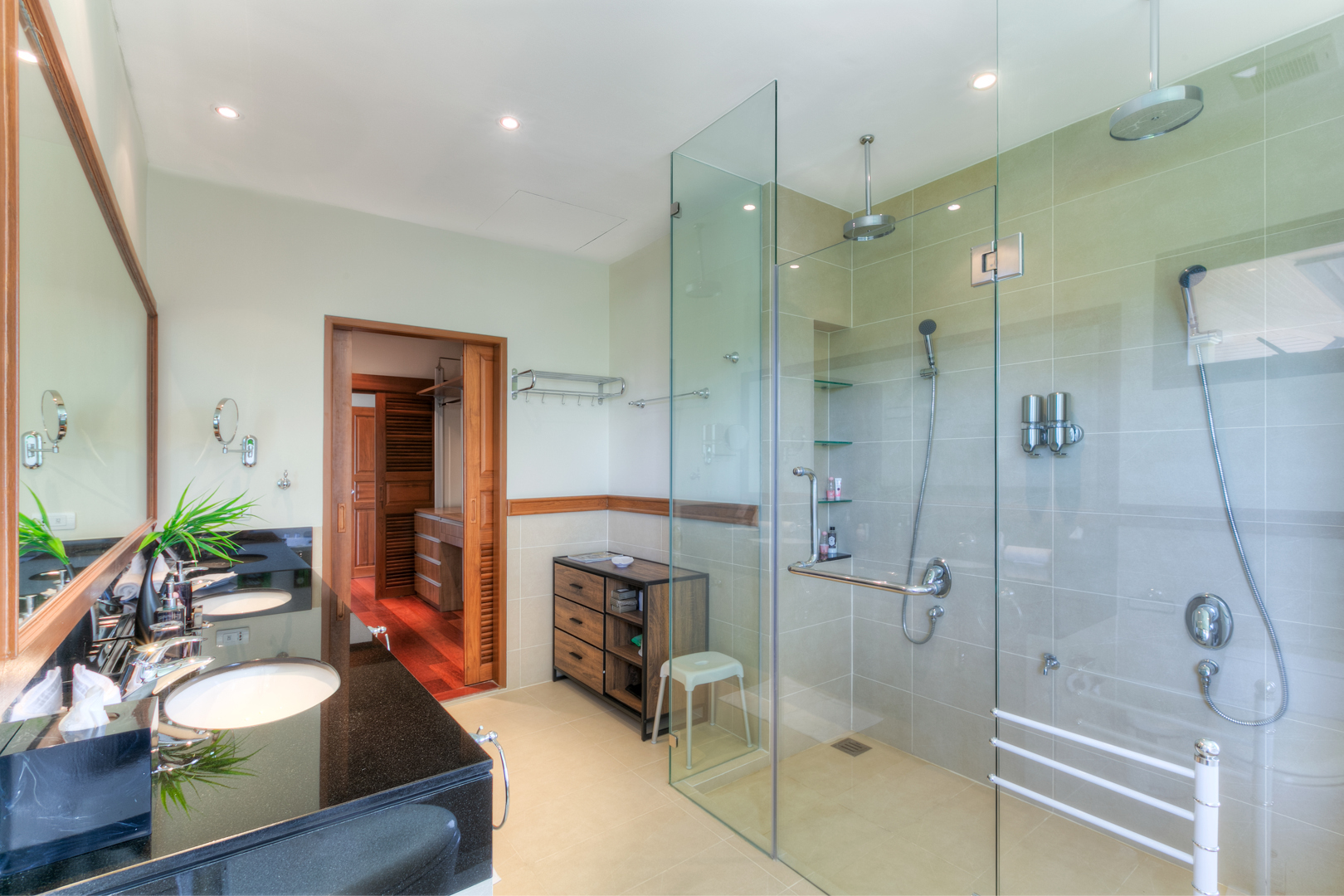 ELEGANT4 BED POOL VILLA IN LAGUNA (DAO-D013) image