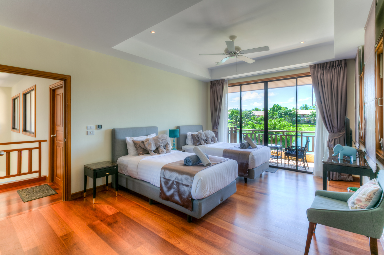 ELEGANT4 BED POOL VILLA IN LAGUNA (DAO-D013) image