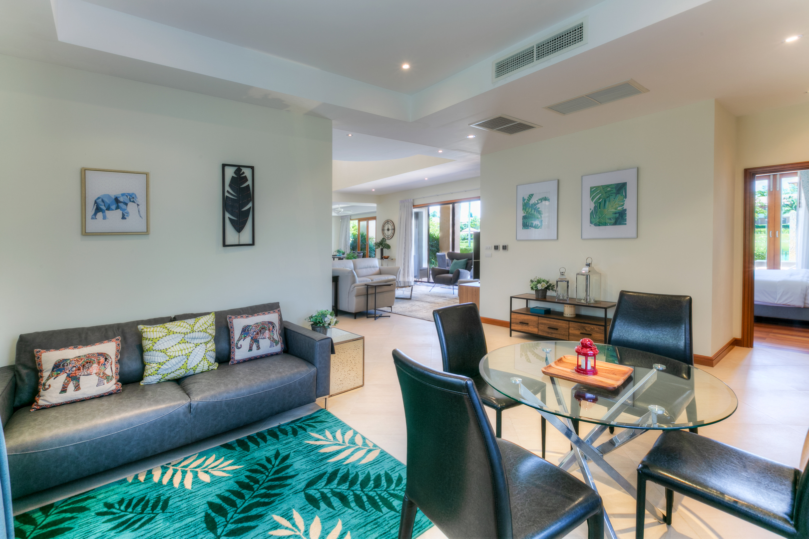 ELEGANT4 BED POOL VILLA IN LAGUNA (DAO-D013) image