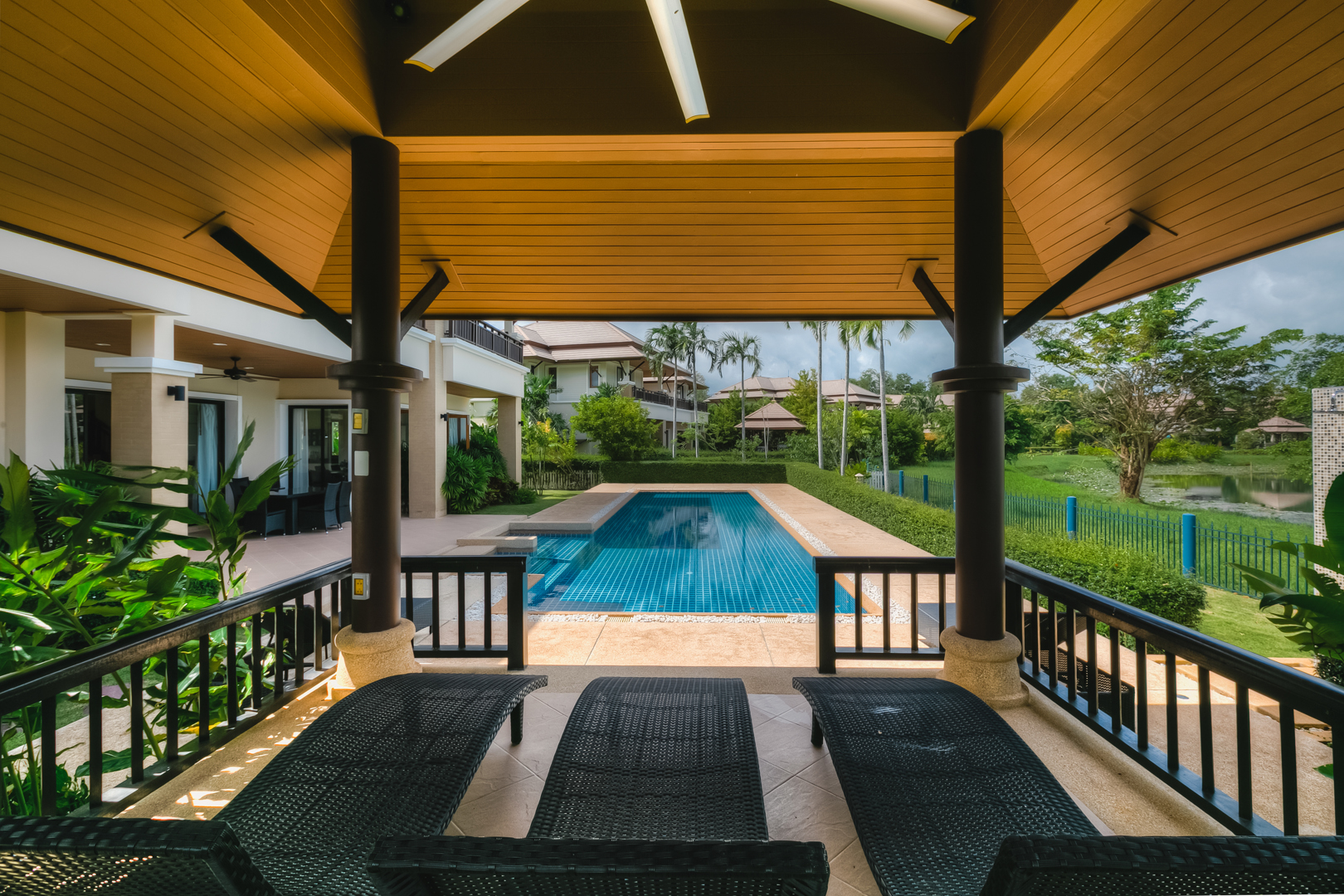 ELEGANT4 BED POOL VILLA IN LAGUNA (DAO-D013) image