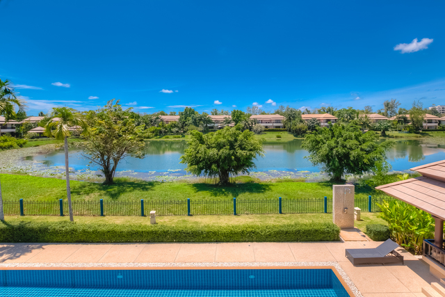 ELEGANT4 BED POOL VILLA IN LAGUNA (DAO-D013) image