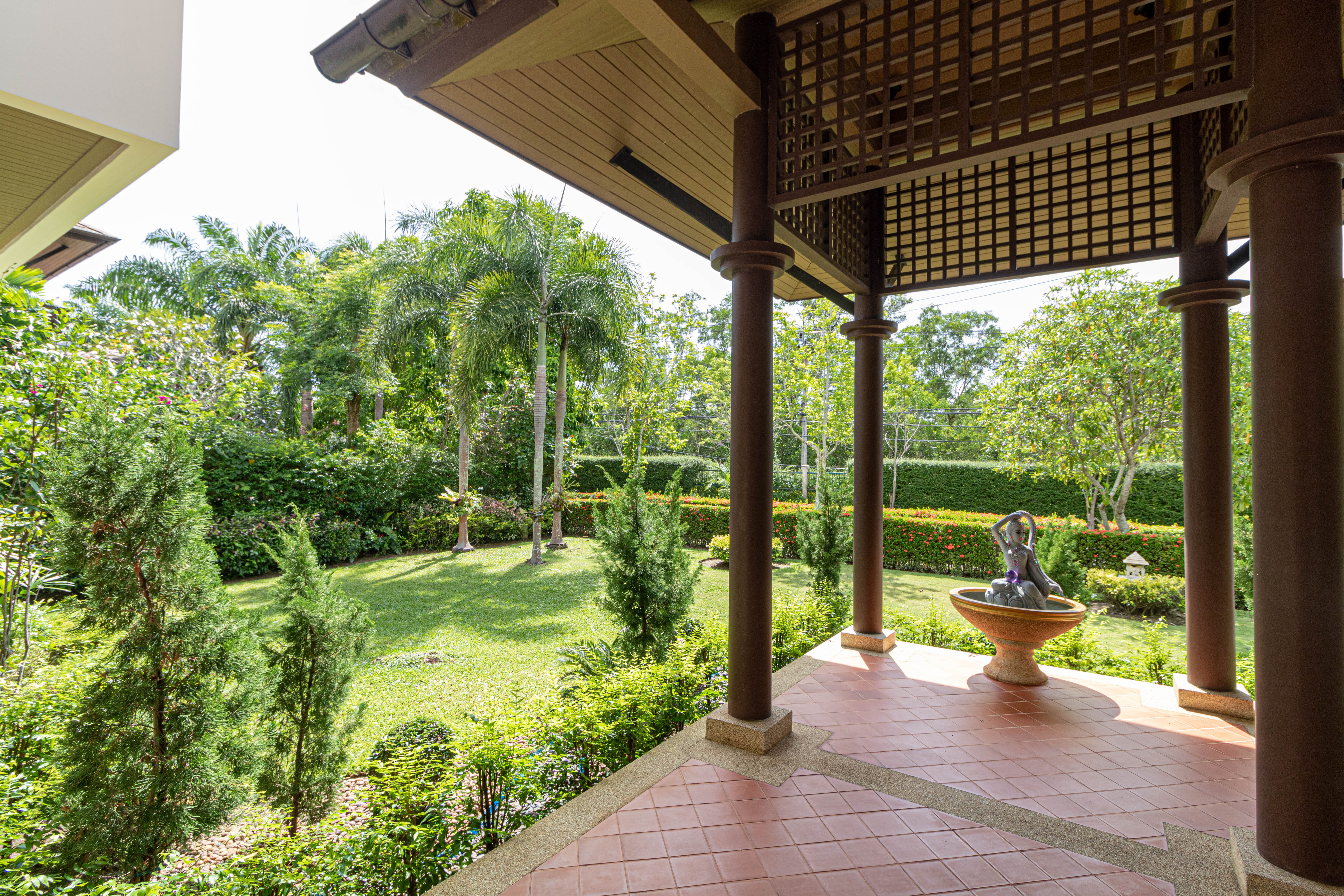 4 BEDROOM POOL VILLA IN LAGUNA RESIDENCE (DAO-D012) image