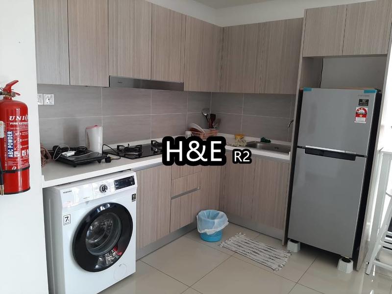 Gravit8 Condominium Klang